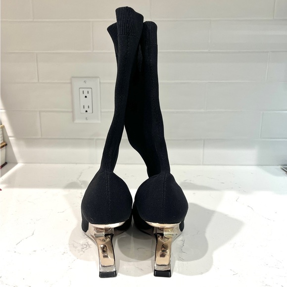 Alexander McQueen 75mm Arc Sock Ankle Boots In Black - Picture 7 of 12